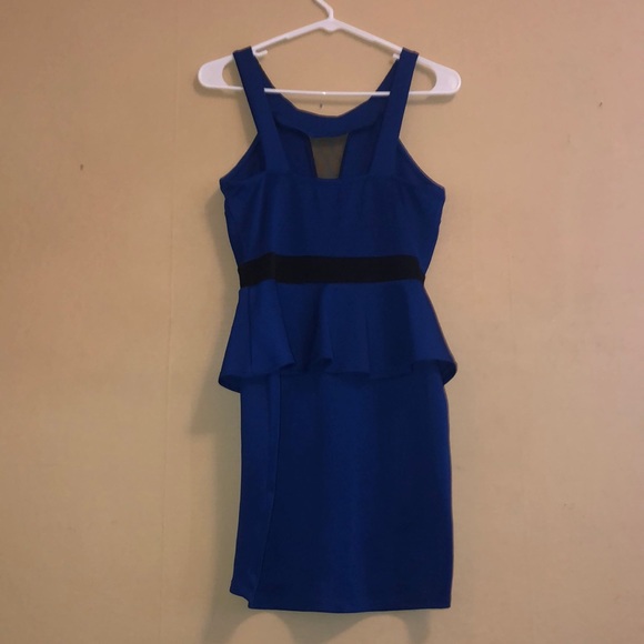 Dress - Picture 2 of 3